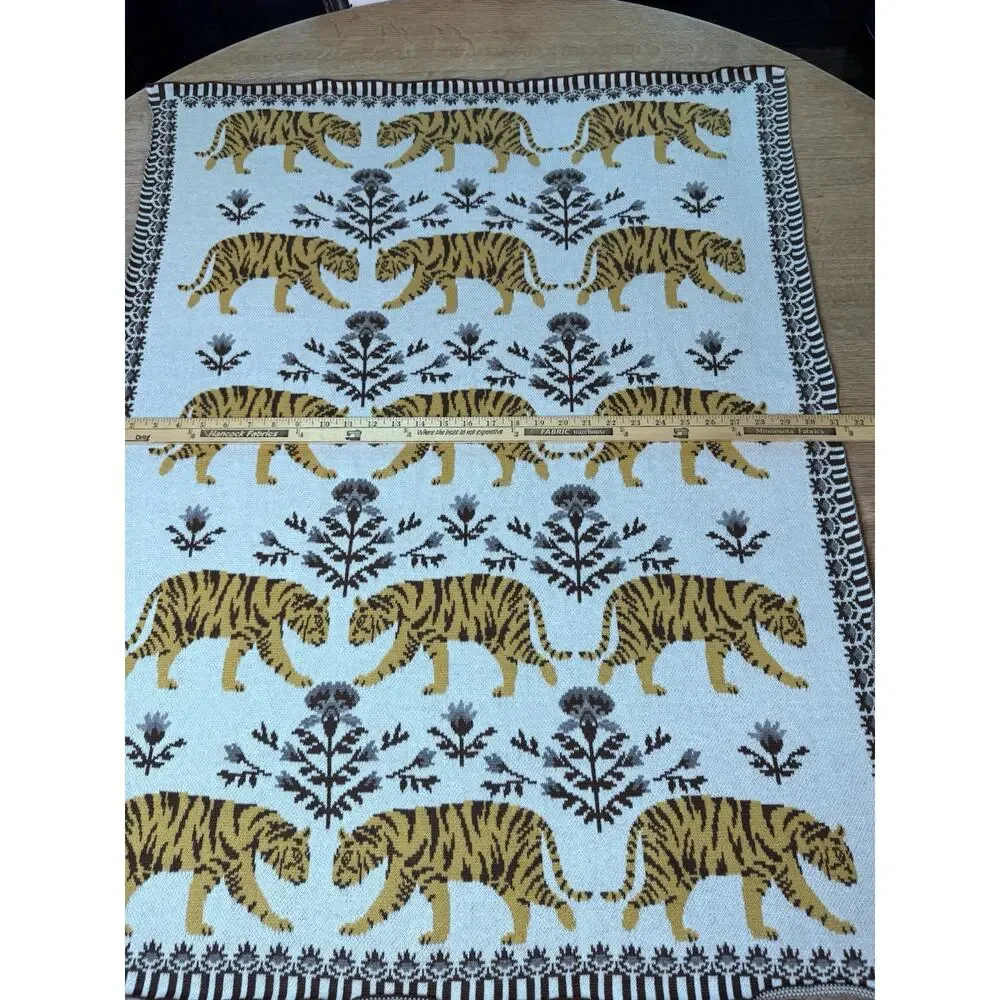 Creative Co-op NWT 32x40 Animal Blanket Tigers/Cream Brown Soft Plush Throw New